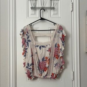 Floral Ruffle Sleeve Top